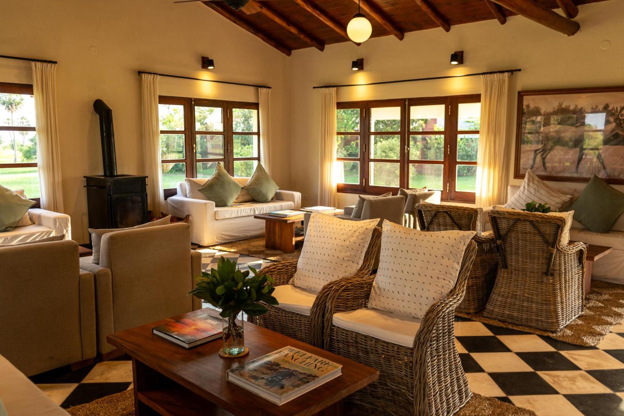 Estancia Ibera Colonia Carlos Pellegrini  Exteriör bild